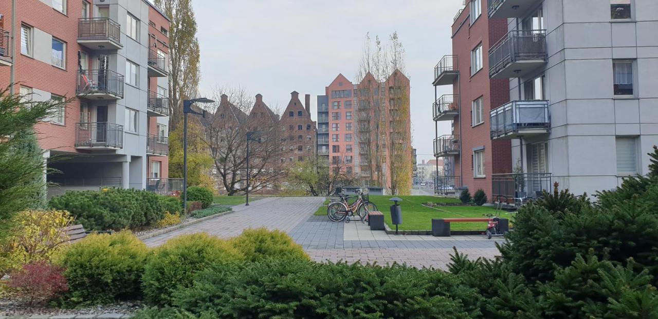 Ferienwohnung Apartament Pod Trzema Niebieskimi Kaczorami Danzig Exterior foto